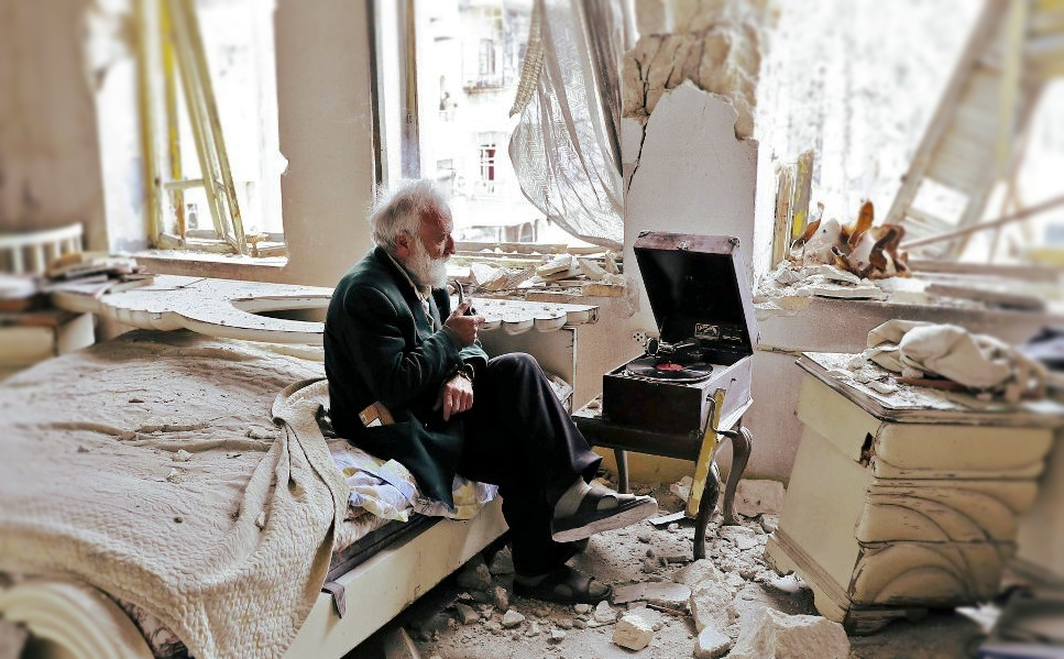 HÜZNÜN MUTLU EDEN HALİ : HÜZÜNLÜ MÜZİKLER | Akıl Defterim